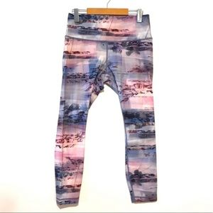 Lululemon Wunder Under Sunrise Silhouette Size 10